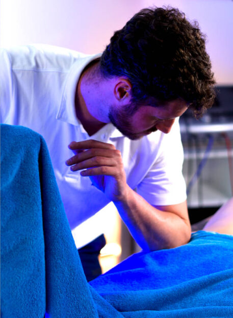 lezije črevično krnizničnega sklepa